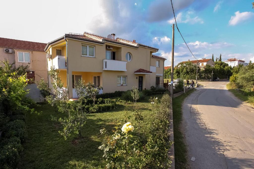 Apartments Emma Biograd Na Moru Dış mekan fotoğraf
